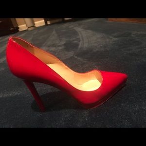Patent leather red heels - Loubotin beauties!